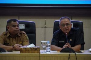 Wabup Iyos Beri Pengarahan Dalam Bimtek Penyaluran Dana Hibah Keagamaan
