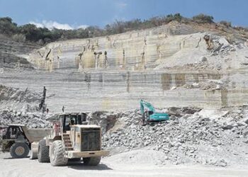 Tantangan Pertambangan Semen di Sukabumi