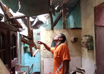 Dampak Gempa 5,8 M, Rumah Pengungsi Gempa Cianjur di Sukaraja Ambruk