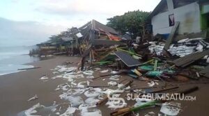 Sejumlah Bangunan di Palabuhanratu Sukabumi Rusak Diterjang Gelombang Pasang