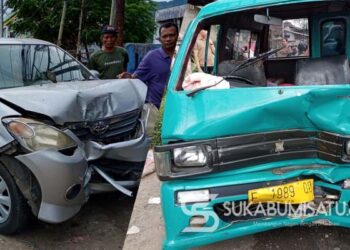 Tabrakan Angkot vs Avanza di Cibadak Sukabumi, Tiga Orang Luka-luka