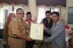 Bupati Marwan Minta Penyuluh Pertanian Terus Berinovasi untuk Tingkatkan Produktivitas Pertanian