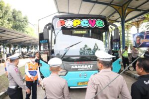 Jelang Ramadhan, Polres Sukabumi Kota Lakukan Ramp Check dan Periksa Kesehatan Awak Bus di Terminal Sukabumi