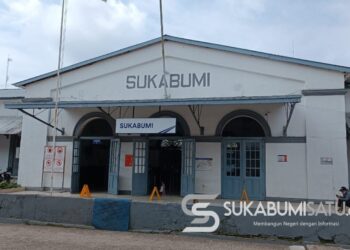 Dampak Longsor, Pemberangkatan Ratusan Penumpang Kereta Sukabumi-Bogor Dibatalkan