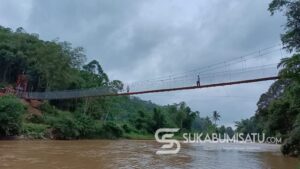 Tak Pakai Rakit Lagi, Ratusan Warga Pabuaran Sukabumi Sumringah Sambut Jembatan Impian