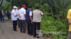 Babeh Asjap Kerahkan Tim Teknis untuk Perbaikan Jalan Amblas di Cicantayan Sukabumi