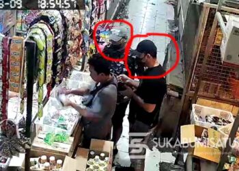 Uang Rp 10 Juta Hampir Raib, Bule ‘Gila’ Bikin Resah Pedagang di Pasar Cibadak Sukabumi,