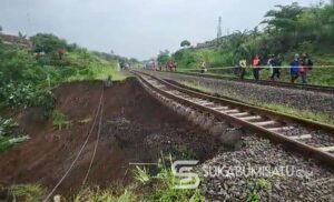 Gara-gara Longsor, Perjalanan Kereta Pangrango Lintas Bogor – Sukabumi Dibatalkan
