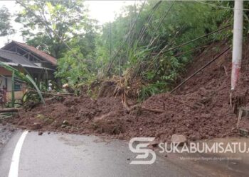 Usai Diguyur Hujan Deras, Longsor Terjang Ruas Jalan Bagbagan – Kiaradua