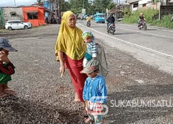Miris! Satu Keluarga Asal Subang jadi Pemulung di Sukabumi, Tiga Anaknya Putus Sekolah