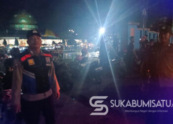 Berikan Rasa Aman, Polsek Cicurug dan Cikidang Lakukan Pengamanan Salat Tarawih