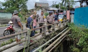 Diduga Hendak Bunuh Diri, IRT Loncat dari Jembatan di Citamiang Sukabumi