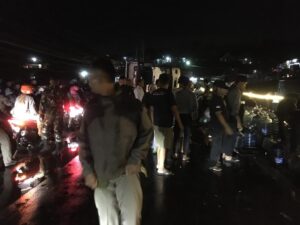 Truk Aqua Terguling di Pamuruyan Cibadak Sukabumi, Kecelakaan Libatkan Empat Kendaraan 
