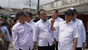 Menteri Kelautan Tinjau Pendangkalan Sungai Cipatuguran, Wabup Sukabumi: Salah Satu Faktornya Sampah