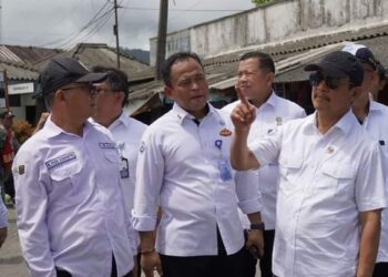 Menteri Kelautan Tinjau Pendangkalan Sungai Cipatuguran, Wabup Sukabumi: Salah Satu Faktornya Sampah