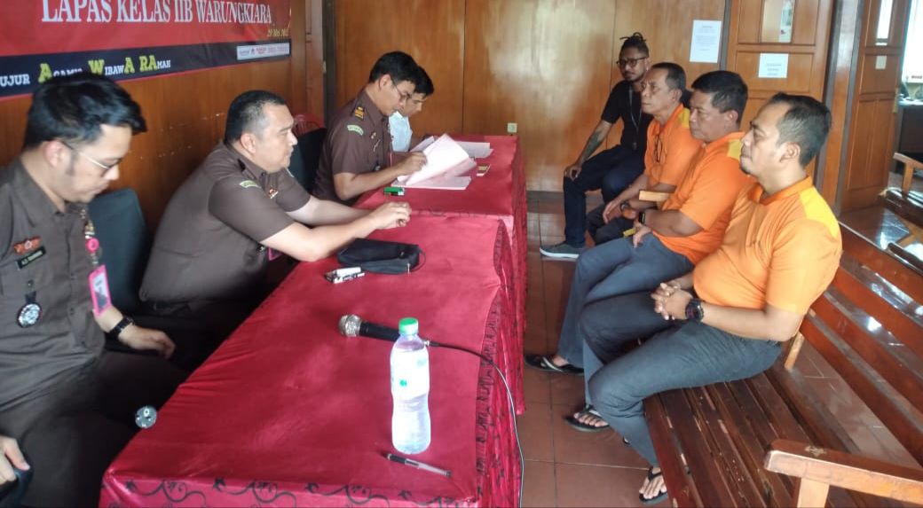 Kejari Kab. Sukabumi Limpahkan Berkas Perkara Korupsi SPK Fiktif Dinkes ke Pengadilan Tipikor Bandung