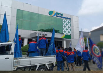Kantor BPJS Ketenagakerjaan Cabang Sukabumi Digeruduk Ratusan Buruh. Ada Apa?