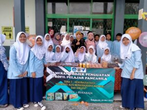 Asah Karakter Murid, SMP Negeri 1 Sukaraja Gelar Pameran P5