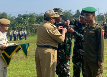 TMMD Bangun Jalan Penghubung Kebonpedes-Gegerbitung, Bupati Marwan: Memperkuat Nilai Gotong Royong