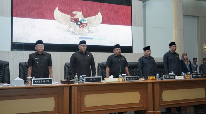 Wabup Hadiri Rapat Paripurna Dprd, Laporan Masa Sidang Ke 1 Dan Penyampaian Nota Pengantar Raperda