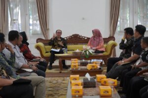 Sekda Ade Hadiri Rakor Dukungan Pemerintah Implementasi SSK Program PPSP