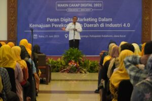 Webinar Literasi Digital, Bupati Marwan Hamami Minta Manfaatkan Peran Digital Untuk Branding Produk Ekonomi Kreatif