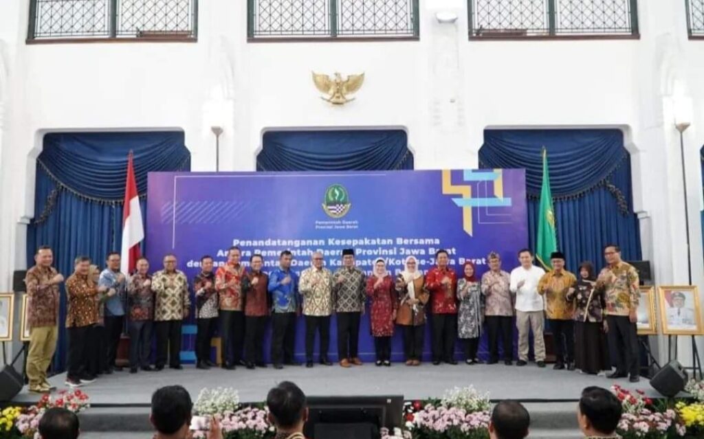 27 Kepala Daerah Se Jawa Barat Tandatangani Kesepakatan Bersama Komponen Pendanaan Pilkada