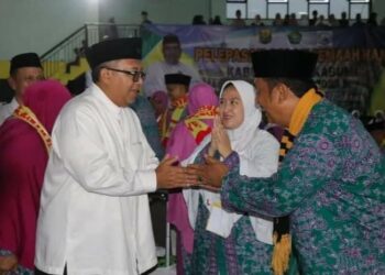 440 Jemaah Calon Haji di Berangkatkan, Bupati Marwan: Jaga Kesehatan, Ikuti Aturan dan Optimalkan Ibadah