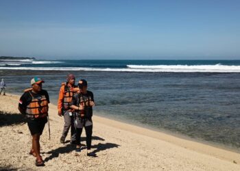 Ngeri! Begini Kronologi 4 Wisatawan Jakarta Diterjang Ombak Pantai Pasirputih Sukabumi
