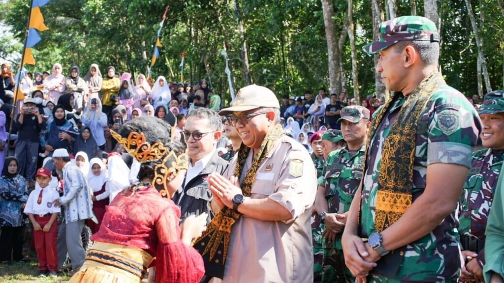 Bupati Marwan Hamami: TMMD Berikan Pelajaran Berharga Tentang Semangat Gotong Royong Membangun Bangsa