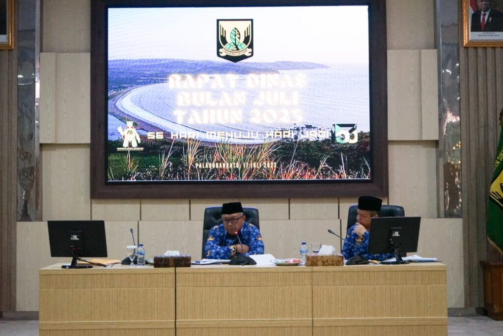 Rapat Dinas Bulan Juli , Bupati Marwan Minta Kuatkan Pengawasan Internal Untuk Tercapainya RPJMD