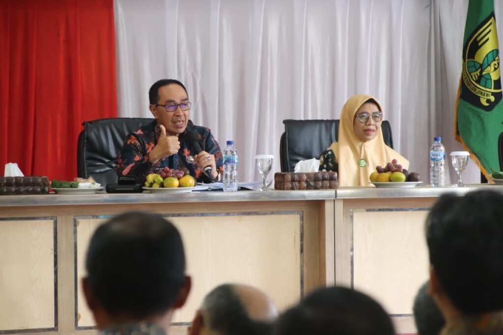 Sekda Ade Suryaman Dan Ketua FSKKS Yanni Djatnika Marwan, Minta Perangkat Daerah Kompak Dalam Penilaian  Kabupaten Kota Sehat