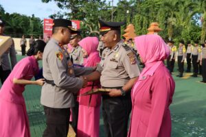 31 Anggota Polres Sukabumi Naik Pangkat, Aa Dede: Jangan Hanya Buat Update Status