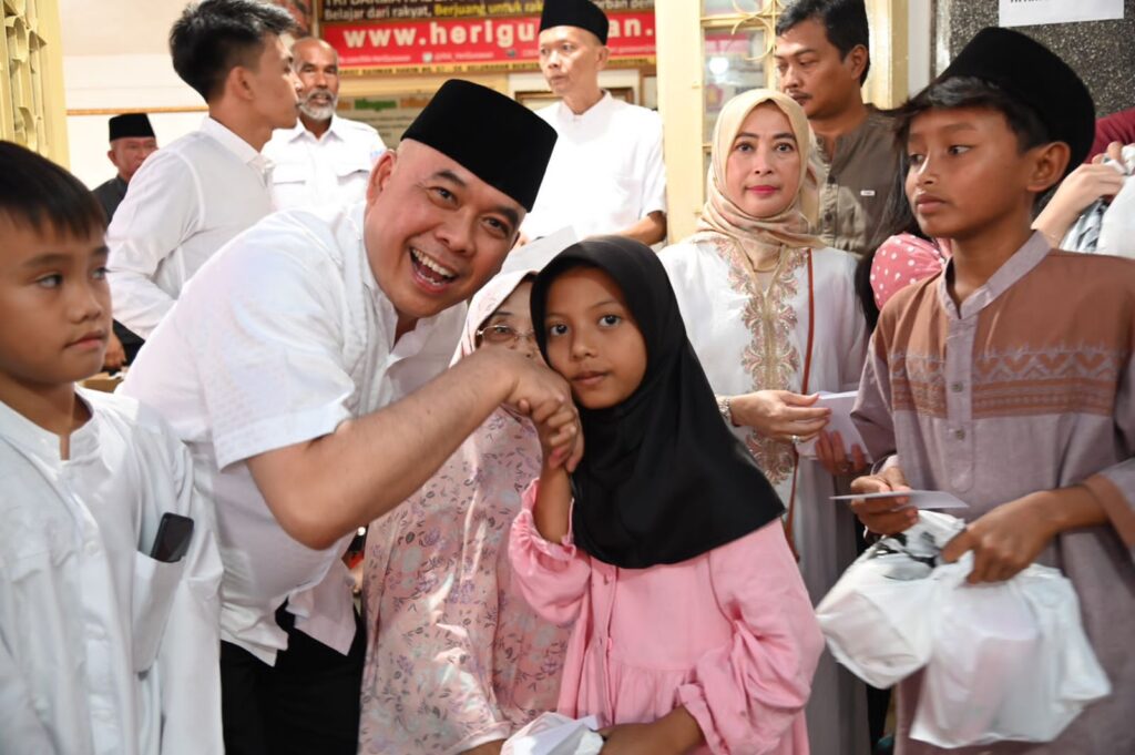 Haul Haji Maman, Ratusan Anak Yatim Dapat Santunan dari RAI Hergun