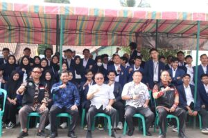 Wabup Iyos Somantri, Buka Kegiatan KKN STISIP Syamsul Ulum Sukabumi Tahun Akademik 2022/2023