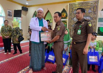 Baksos di Baitul Yatim, Kajari Kabupaten Sukabumi Siap jadi Orangtua Asuh Anak Yatim