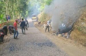 DPU Kabupaten Sukabumi Laksanakan Pemeliharaan Rutin Ruas Jalan Barurata-Munjul Ciambar