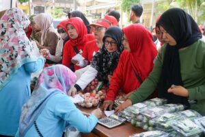 Pemerintah Kecamatan Palabuhanratu dan Dinas Ketahanan Pangan Gelar Gerakan Pangan Murah