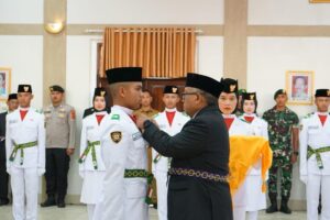Kukuhkan Paskibraka Tingkat Kabupaten Sukabumi Tahun 2023, Bupati Marwan: Lanjutkan Dharma Bakti Pada Negeri