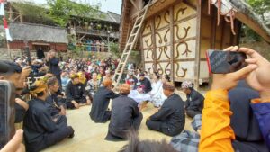 Seren Taun Kasepuhan Cipta Mulya Berlangsung Meriah