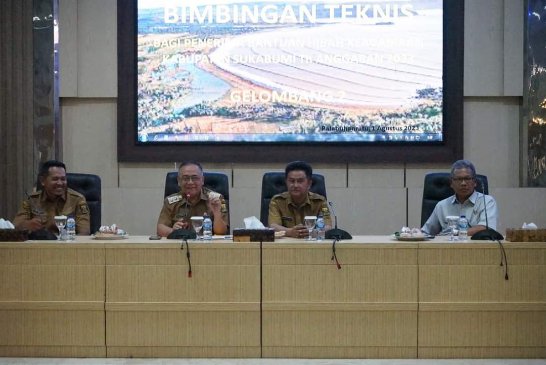 Pemkab Sukabumi Salurkan Dana Hibah Keagamaan, Wabup Iyos: Jangan Sampai Disalahgunakan