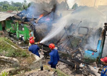 Innalillahi! Dua Rumah Hangus Terbakar di Cibadak Sukabumi