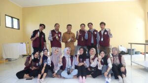 KKN Tematik UMMI dan Patriot Desa Cihamerang Sukabumi Dampingi Pengembangan Sari Buah Lemon AT-Tiijaan