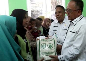 Roasting di Nagrak dan Kalapanunggal, Wabup Iyos Minta Semua Bergerak Tuntaskan Penanganan Stunting