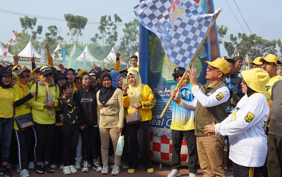 Ribuan Peserta Ikuti Jalan Sehat dan Senam Bersama Meriahkan HUT ke-153 Kabupaten Sukabumi