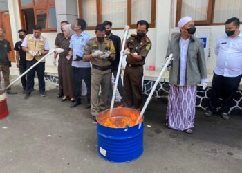 Dari Narkoba hingga Pistol, Kejari Kabupaten Sukabumi Gelar Pemusnahan Barang Bukti