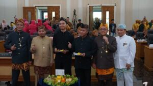 Rapat Paripurna Istimewa Hari Jadi ke-153 Kabupaten Sukabumi, Wabup Iyos Ingatkan Hal Ini