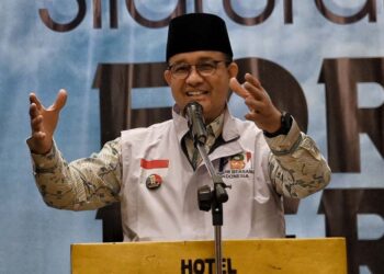 Anies Baswedan ke Sukabumi, Temui Petani di Sukaraja hinga Gema Sholawat di Ponpes Dzikir Al-fath