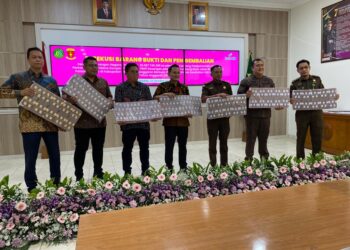 Kejari Kabupaten Sukabumi Lakukan Eksekusi dan Serahkan Uang Rp 25 Milyar dari Kasus SPK Fiktif