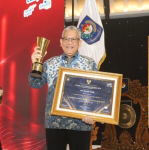 bank bjb Raih Penghargaan Peringkat I BPD Kategori Besar di Ajang BUMD Award 2023